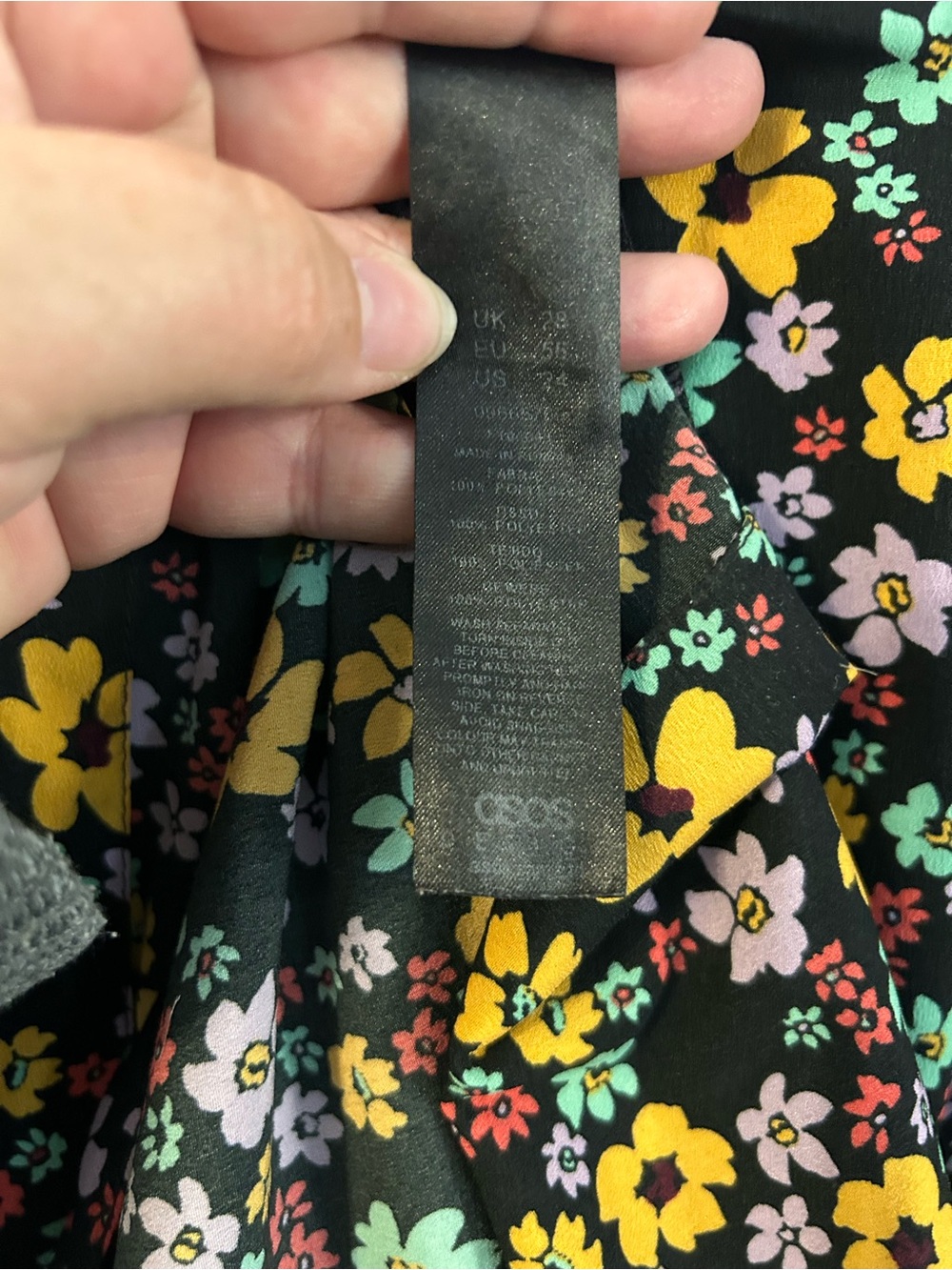 ASOS Women’s Black Dress with Yellow, Lavender & Mint Floral Print Size 24 - Picture 5 of 6